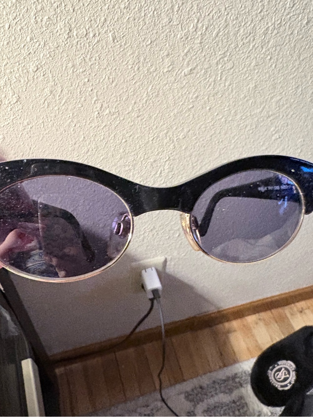 CHANEL Black Sunglasses with Gold CC Accent - Picture 3 of 6